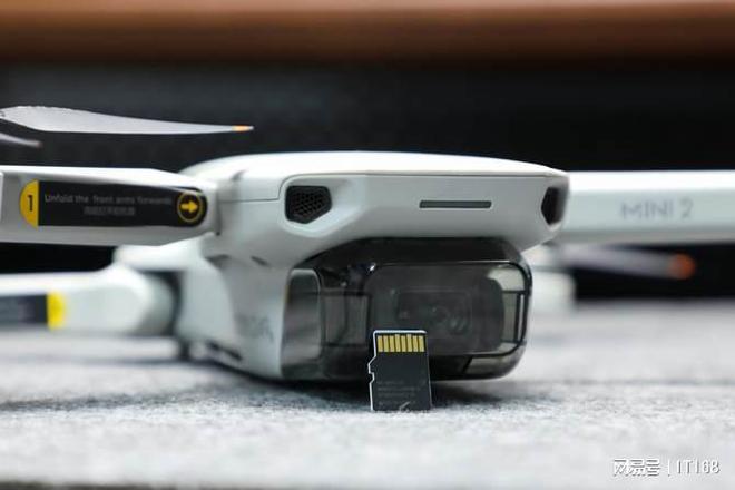 星Pro Plus MicroSD存储卡PP电子(中国)网站外出航拍好伴侣带上三